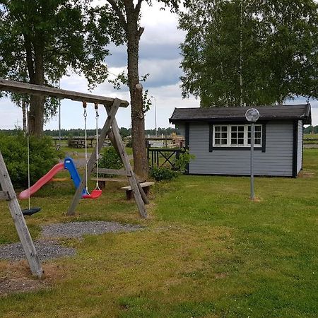 Backgardens Stugby Villa Axvall Exterior photo