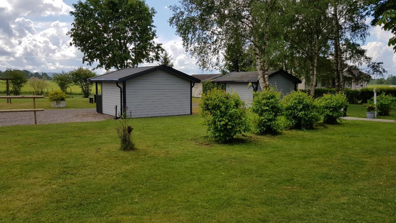 Backgardens Stugby Villa Axvall Exterior photo