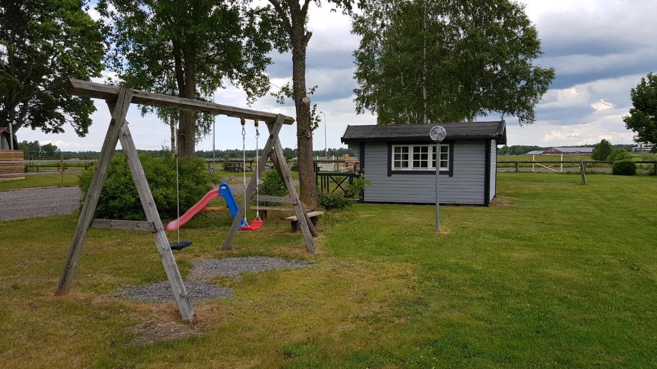Backgardens Stugby Villa Axvall Exterior photo